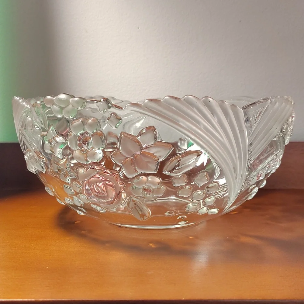 Mikasa Bella Rose Crystal Glass Serving Bowl 9